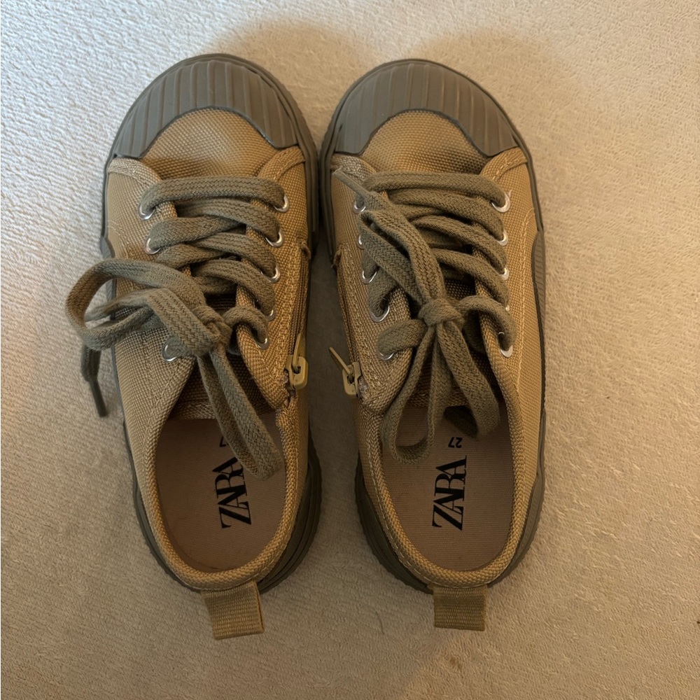 NWOT Zara Kids Beige and Olive Sneakers
